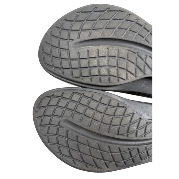 Oofos OOmega OOlala Luxe Sandal in Atlantis Women’s 10 Comfort Recovery Beach - Picture 12 of 14